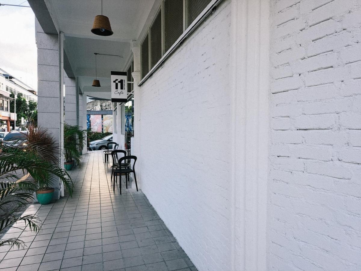 111 Hutton Lane Hostel George Town Exterior photo